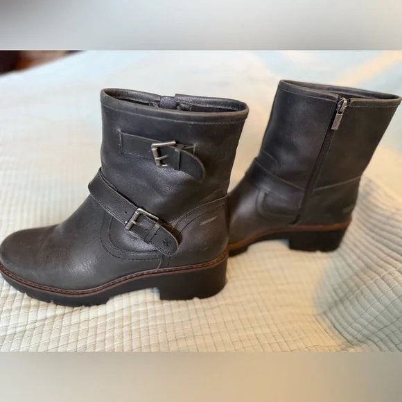 Lucky Brand Black Leather Boots Zip Side with Buckles Size 12 - Picture 4 of 8